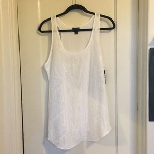 White-on-White geometric patterned tank
